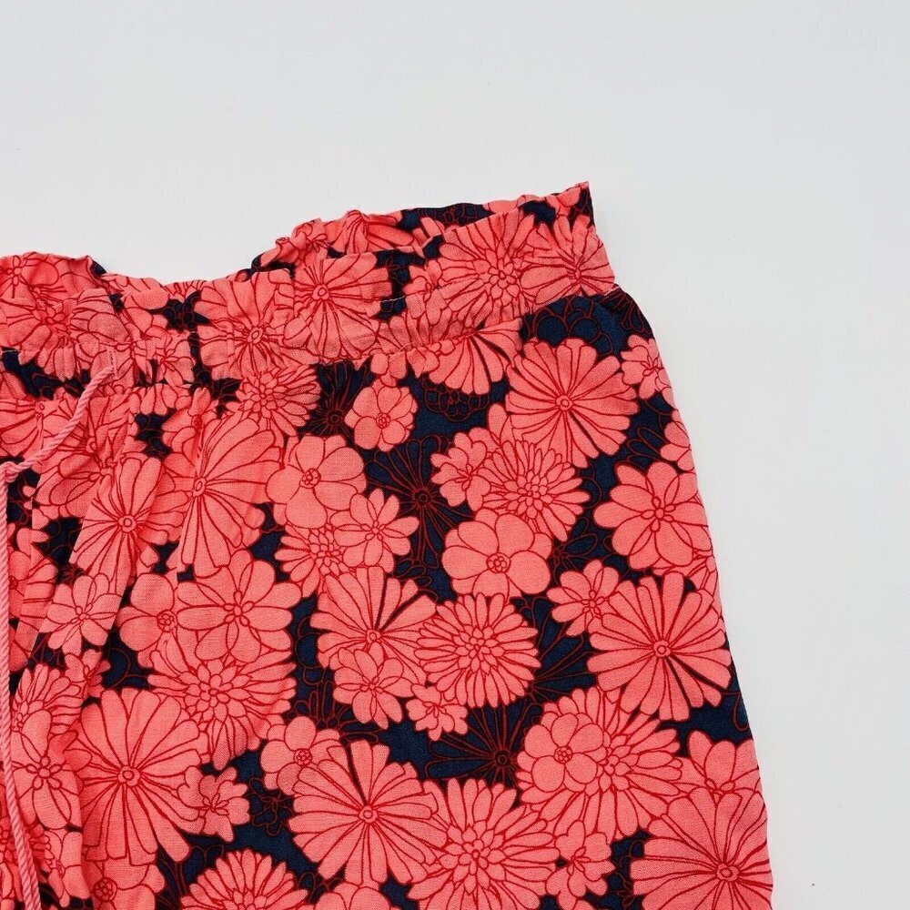 Isabel Maternity by Ingrid & Isabel XL Drapey Knit Shorts in Pink Floral 2411 - Picture 2 of 7